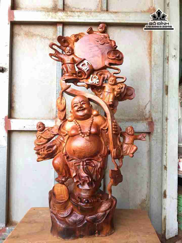 gia-Phat-di-lac-ngu-phuc-go-huong-cao-105-rong-60-sau-30-cm