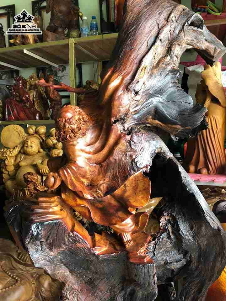 tuong-Dat-ma-go-lua-huong-cao-1m40-rong-63-day-50-cm