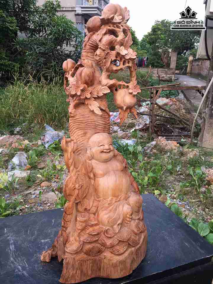 mua-Phat-di-lac-ngoi-goc-dao-go-ngoc-am-cao-70-rong-32-day-30-cm