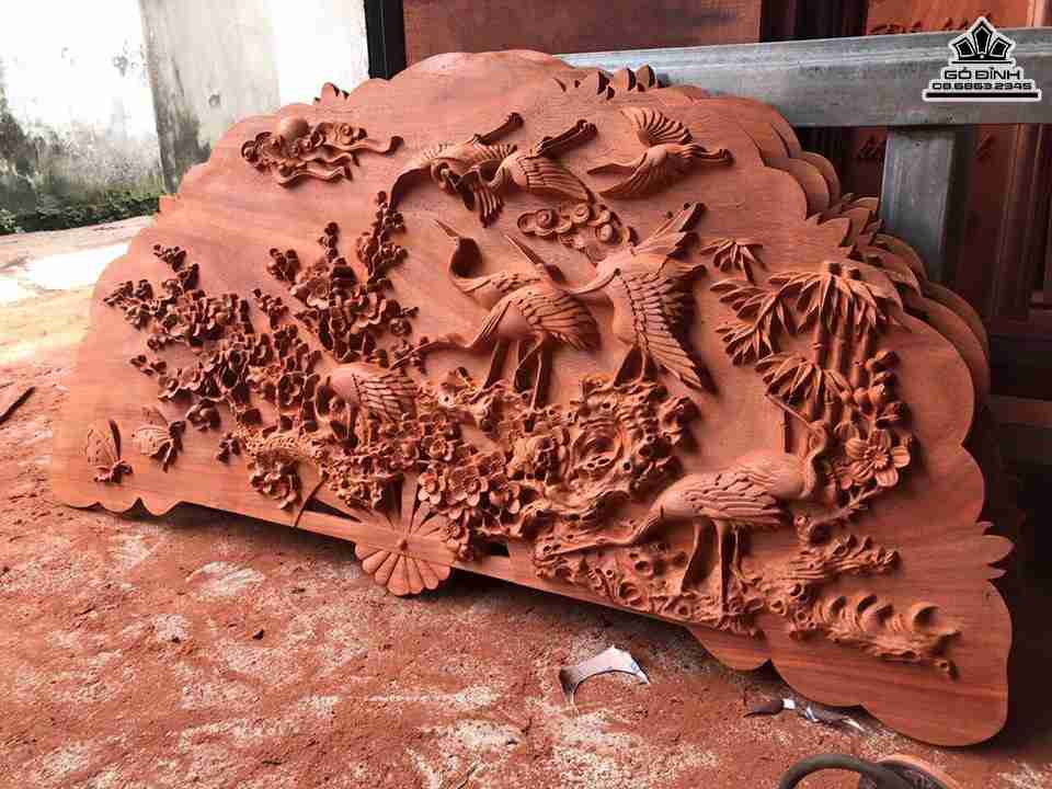 Quat-cuu-hac-du-xuan-go-huong-dai-110-rong-55-day-4-5-cm