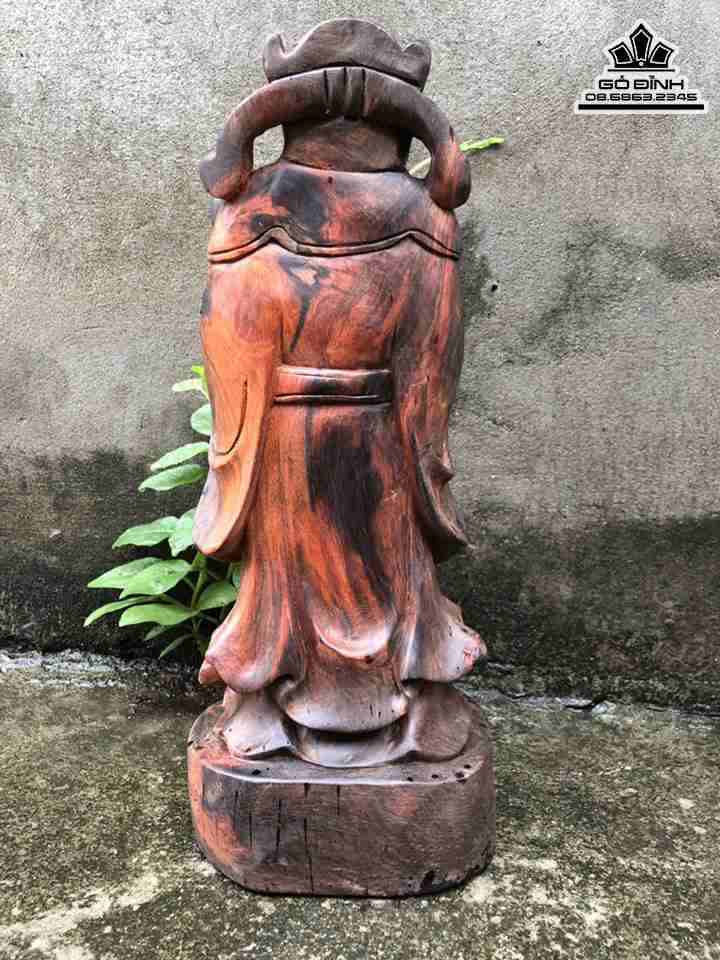 Tuong-Than-Tai-go-trac