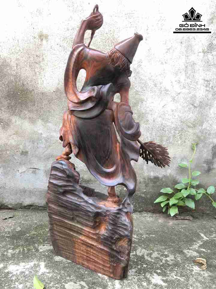 Tuong-Te-Cong-go-trac