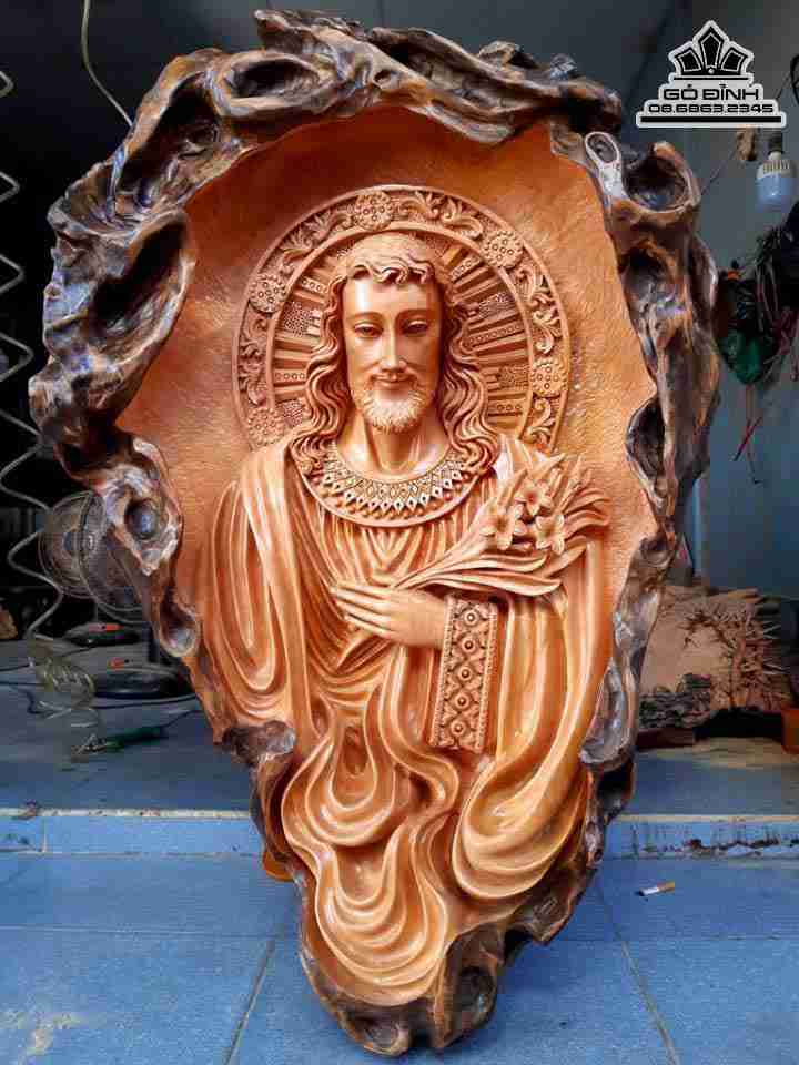 Tuong-Thanh-Giuse-Hoa-Hue-Go-Trai