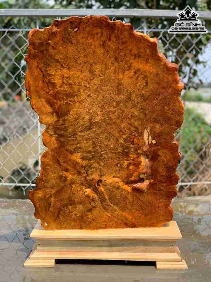 Tuong-Phat-Di-Lac-Vac-Canh-Dao-Go