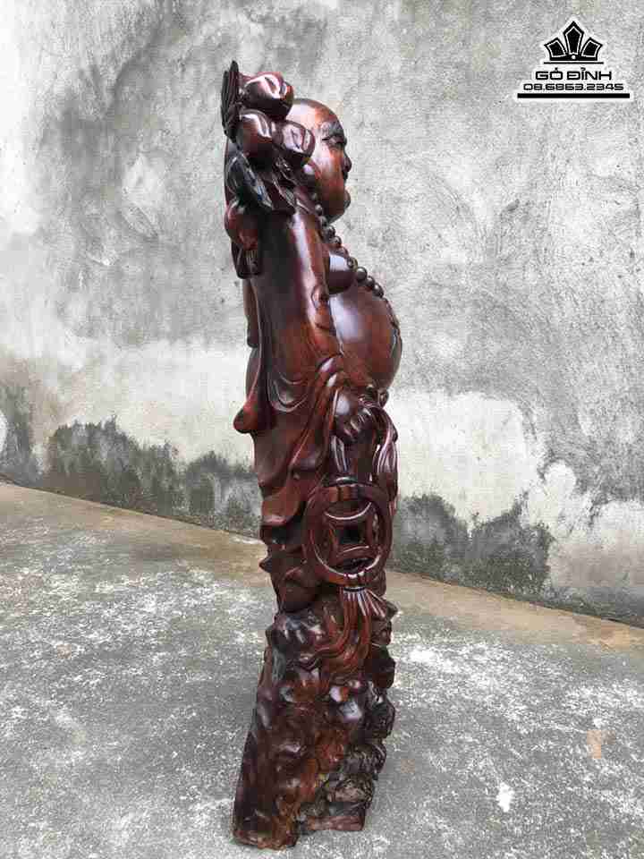 Tuong-Phat-Di-Lac-Cuoi-Ca-Chep-Go-Trac