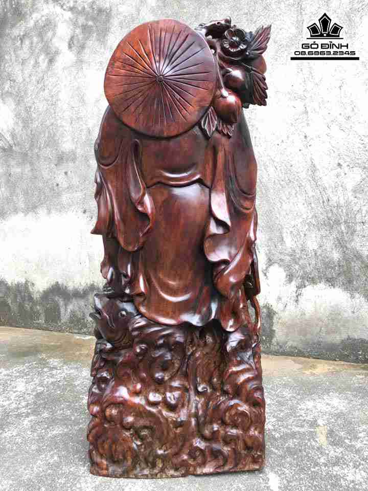 Tuong-Phat-Di-Lac-Cuoi-Ca-Chep-Go-Trac