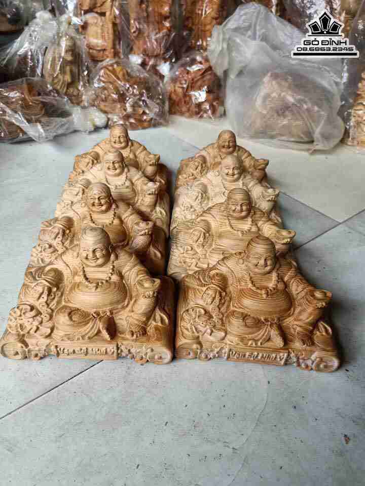 Tuong-Phat-Di-Lac-De-Xe-Go-Ngoc-Am