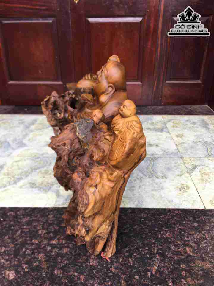 Tuong-Phat-Di-Lac-Go