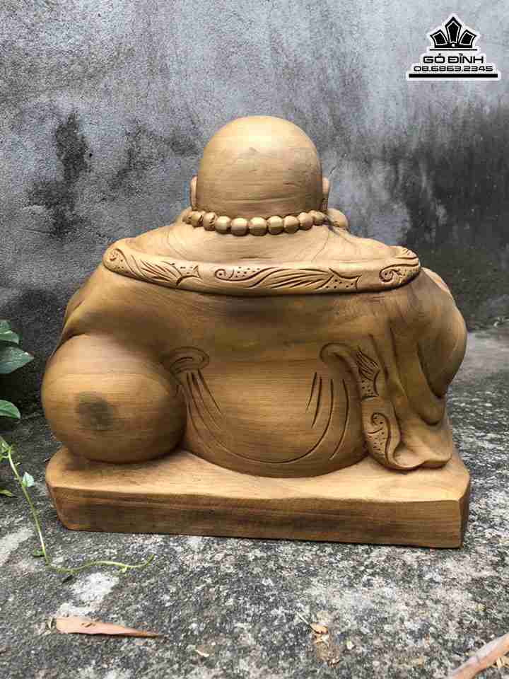 Tuong-Phat-Di-Lac-Ngoi-Go