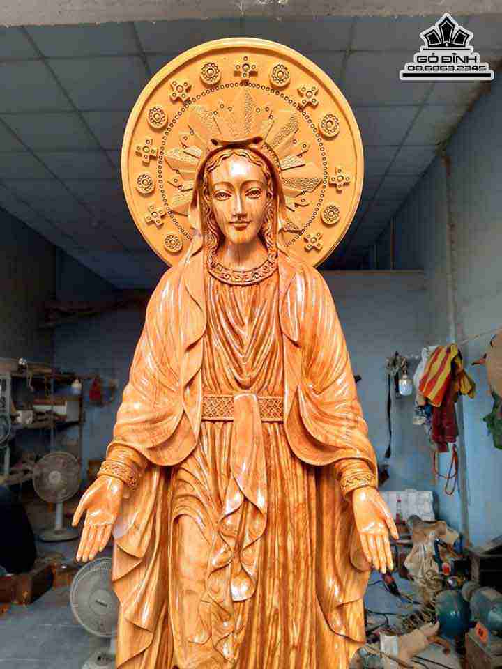 Tuong-Duc-Me-Ban-On-Go