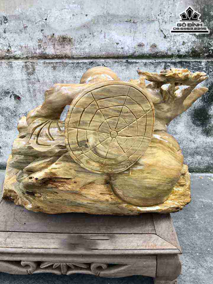 Tuong-Phat-Di-Lac-Ngoi-Go-My-Nghe