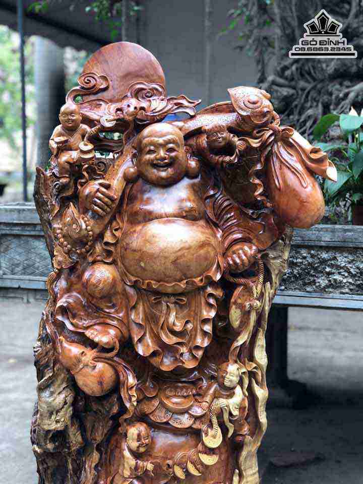 Tuong-Phat-Di-Lac-Tai-Loc-Go-Sun-Huong