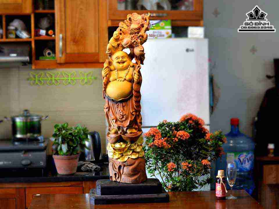 Tuong-Phat-Di-Lac-Tai-Loc-Go