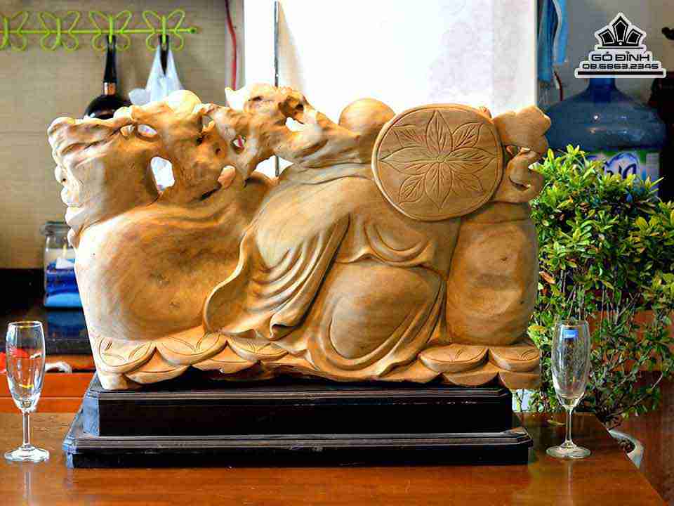 Tuong-Phat-Di-Lac-Keo-Bao-Tien-Go-Dep