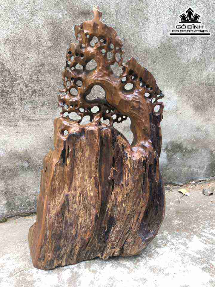 Tuong-Phat-Di-Lac-Ngoi-Goc-Tung-Go