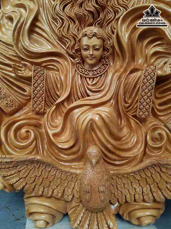 Tuong-Chua-Ba-Ngoi-Bang-Go