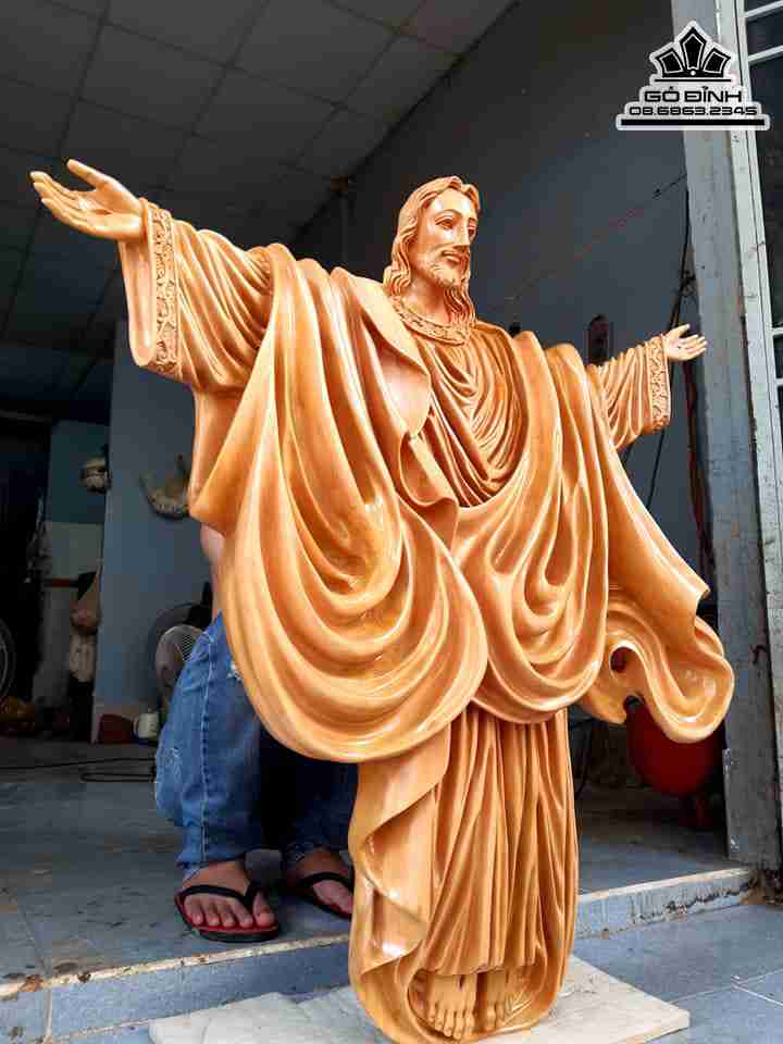 Tuong-Chua-Phuc-Sinh-Go-My-Nghe