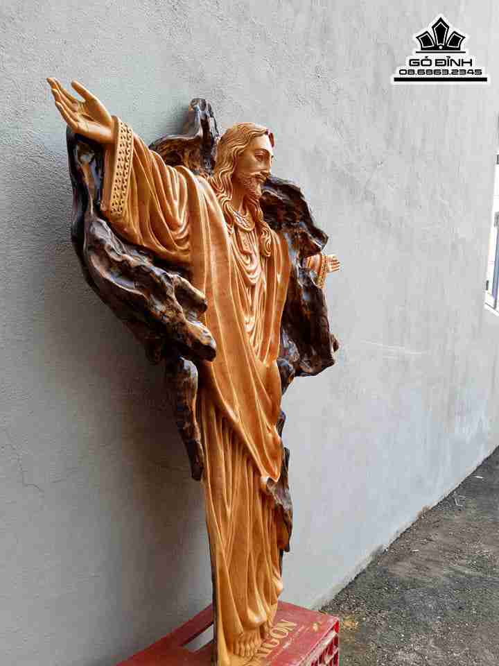 Tuong-Chua-Phuc-Sinh-Go-My-Nghe