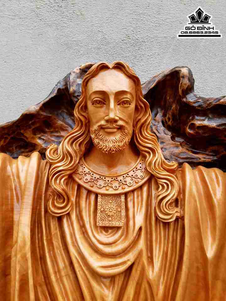 Tuong-Chua-Phuc-Sinh-Go