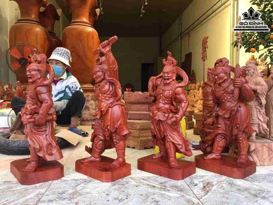 Tuong-Tu-Dai-Kim-Cang-Go-Huong