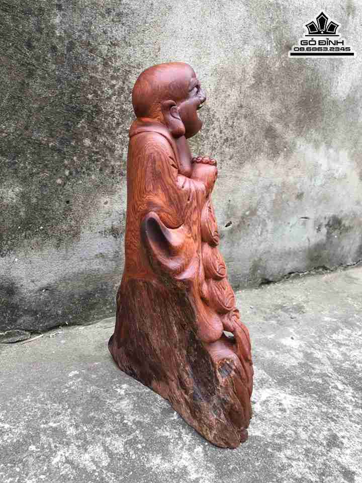 Tuong-Phat-Di-Lac-Go-Huong