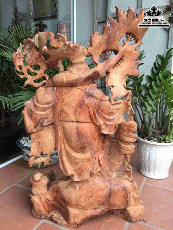 Tuong-Phat-Di-Lac-Vac-Canh-Dao-Go-Huong