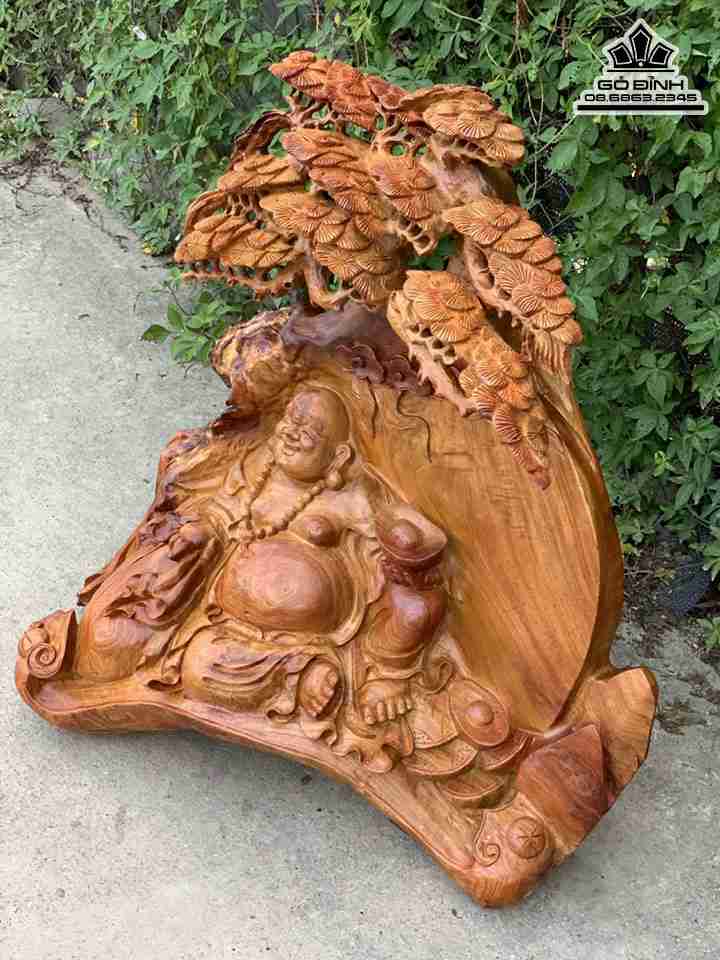 Tuong-Phat-Di-Lac-Ngoi-Goc-Tung-Go-Dep