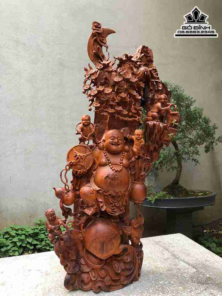 Tuong-Phat-Di-Lac-Dung-Tai-Loc-Go-Huong