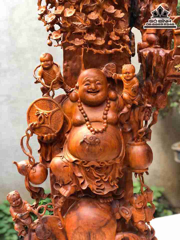 Tuong-Phat-Di-Lac-Dung-Tai-Loc-Go