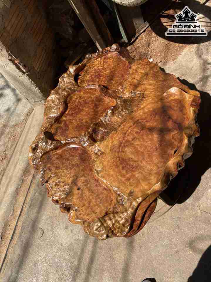 Mat-Ban-Tra-Nguyen-Khoi-Go