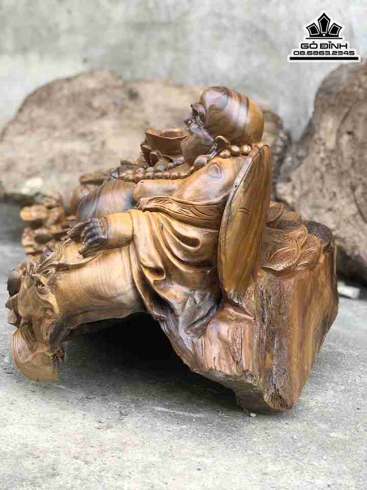 Tuong-Phat-Di-Lac-Ngoi-Tam-Phuc-Go-Dep