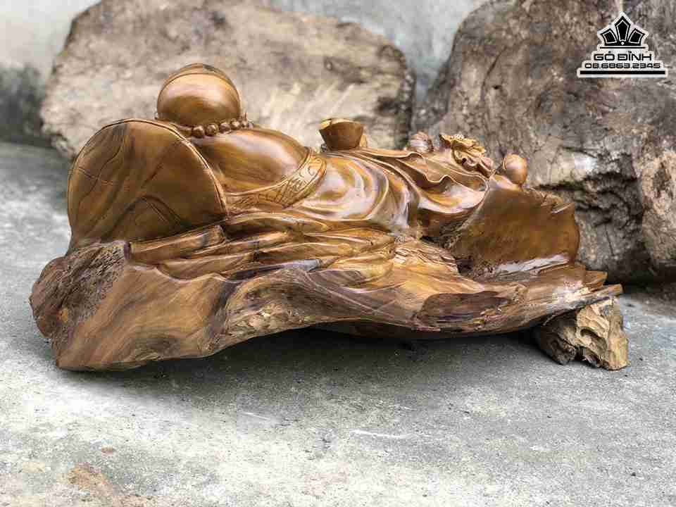 Tuong-Phat-Di-Lac-Ngoi-Tam-Phuc-Go-Bach-Xanh