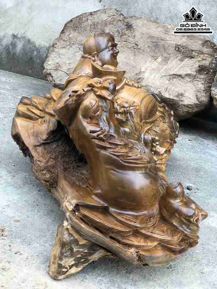 Tuong-Go-Phat-Di-Lac-Ngoi-Tam-Phuc-Go-Bach-Xanh