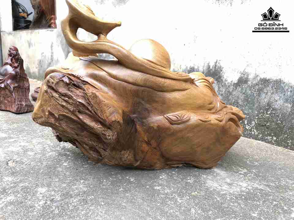 Tuong-Phat-Di-Lac-Ngoi