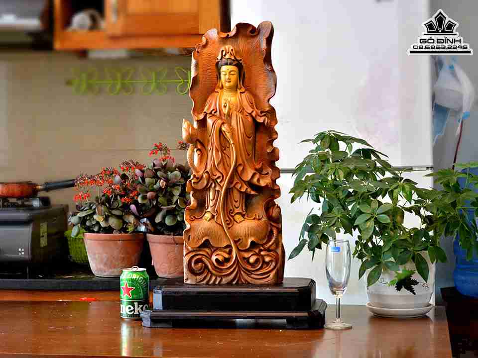 Tuong-Phat-Ba-Quan-Am-Go-Bach-Xanh