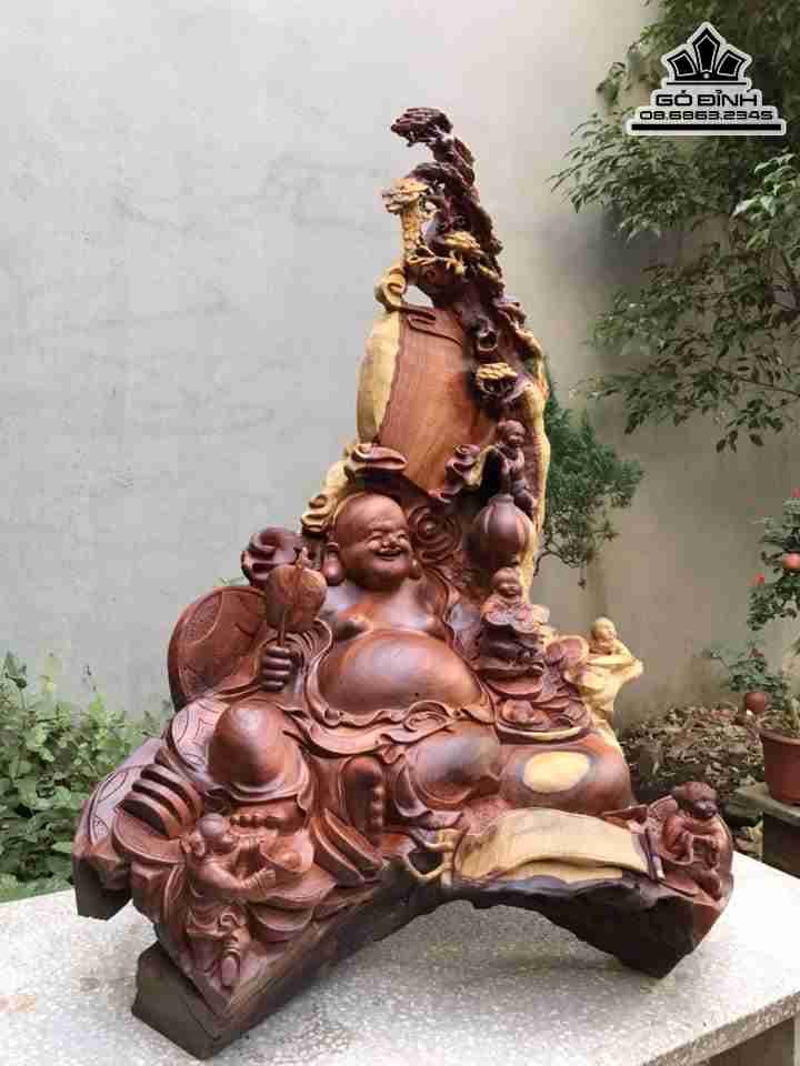 Tuong-Phat-Di-Lac-Ngoi-Go-Cam