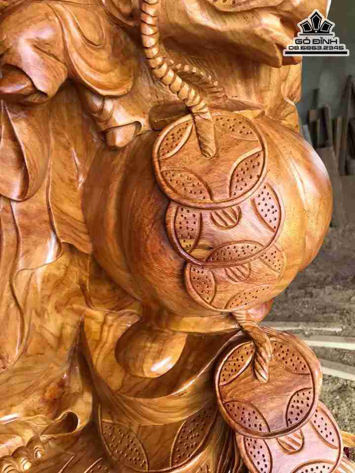 Tuong-Phat-Di-Lac-Tam-Phuc-Go-Go-Do