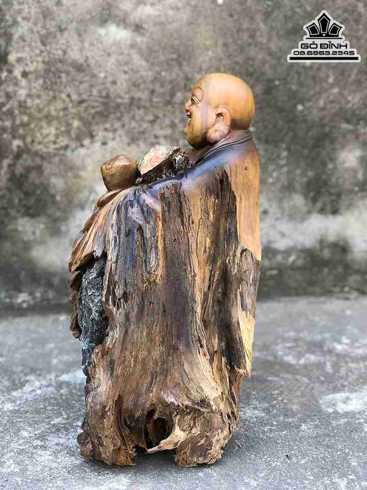 Tuong-Phat-Di-Lac-Go-Dep