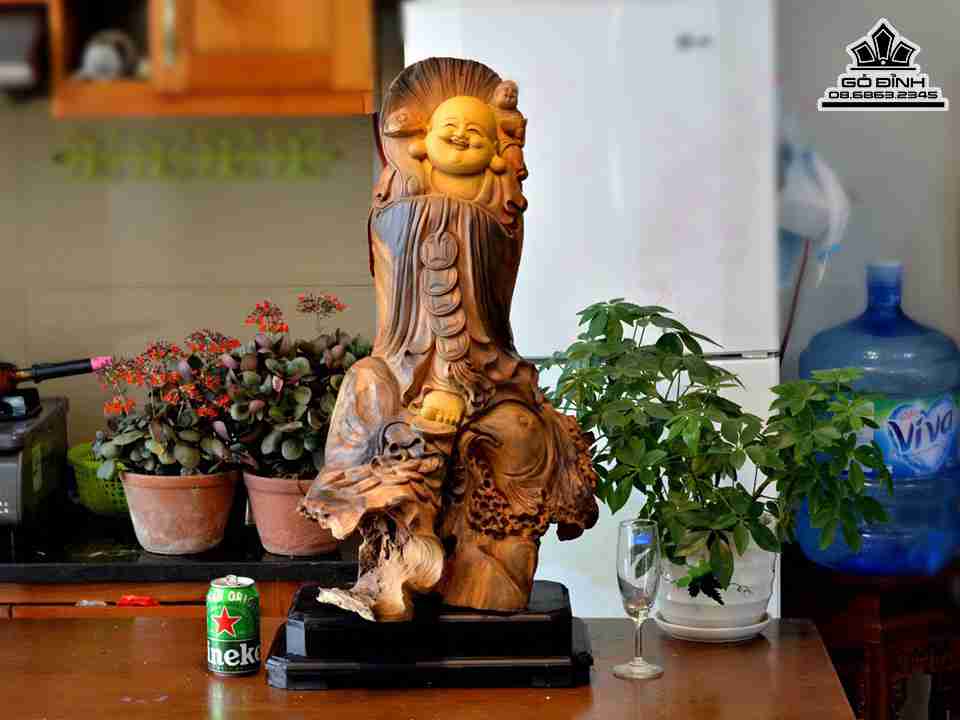 Tuong-Phat-Di-Lac-Chuc-Phuc-Go-Bach-Xanh