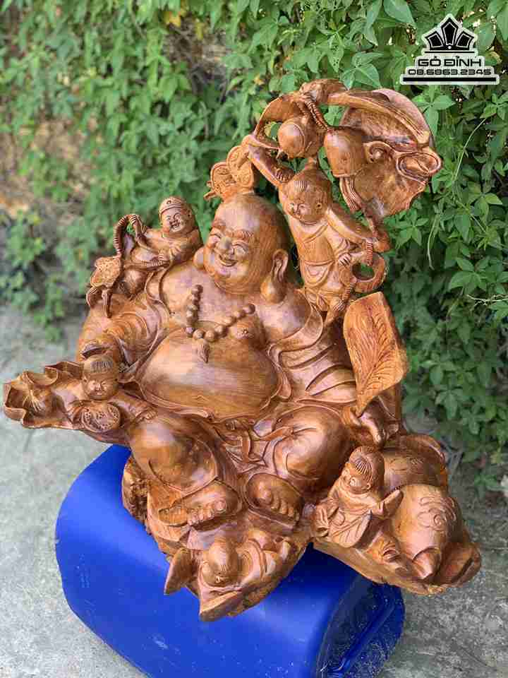 Tuong-Phat-Di-Lac-Ngu-Phuc-Go