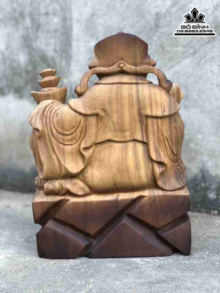 Tuong-Than-Tai-Ngoi-Go-Dep