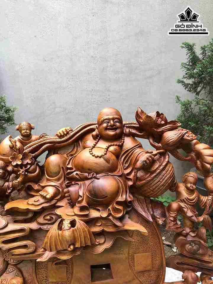 Tuong-Phat-Di-Lac-Ngoi-Tai-Loc-Go-Xa-Xi