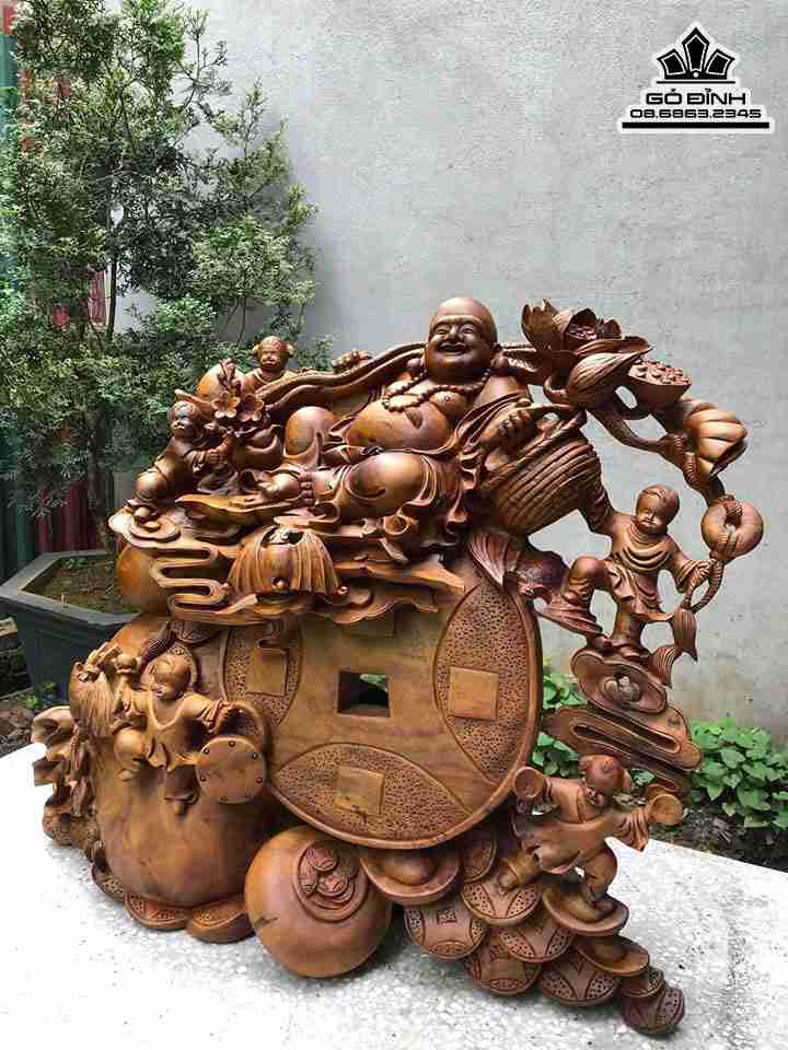 Tuong-Phat-Di-Lac-Ngoi-Tai-Loc-Go-Gu-Huong