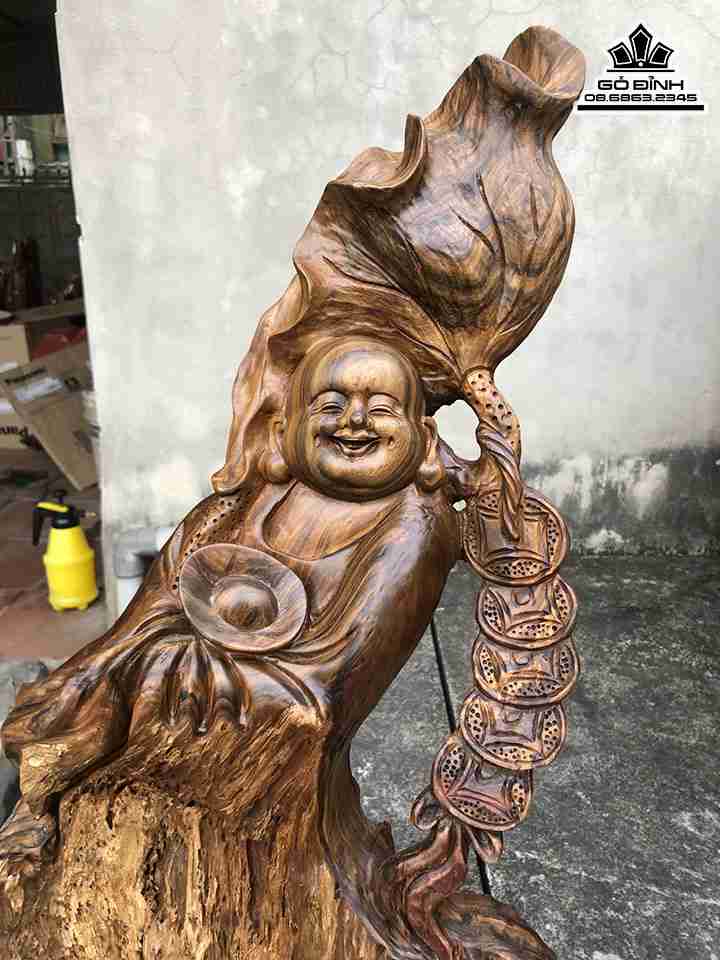 Tuong-Phat-Di-Lac-La-Sen-Go