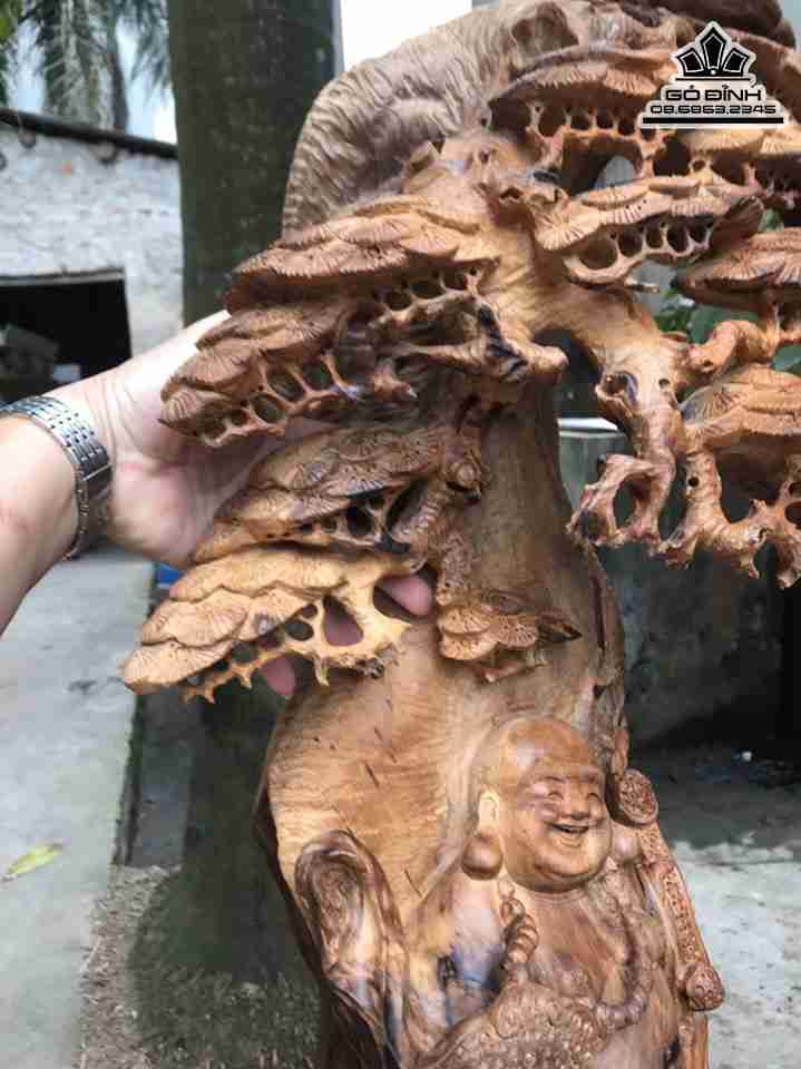 Tuong-Phat-Di-Lac-Dung-Goc-Tung-Go-Dep