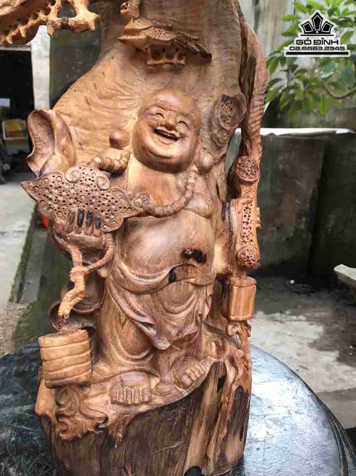 Tuong-Phat-Di-Lac-Dung-Goc-Tung-Go-Dep