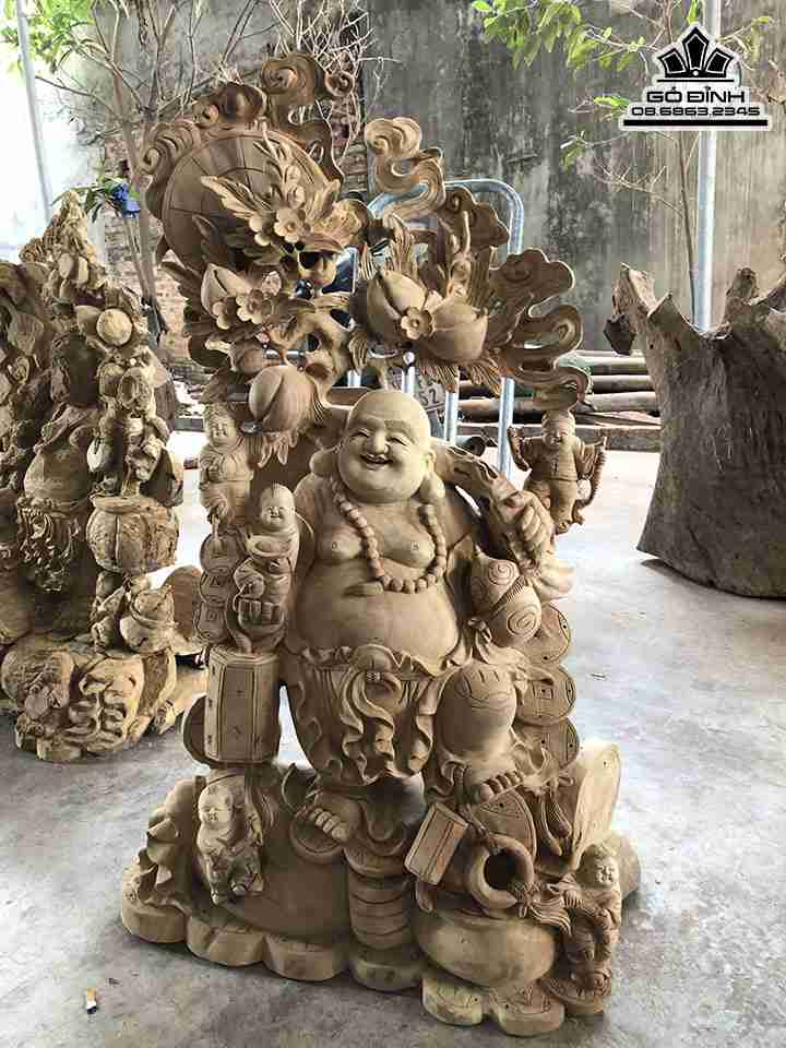 Tuong-Phat-Di-Lac-Vac-Canh-Dao-Go