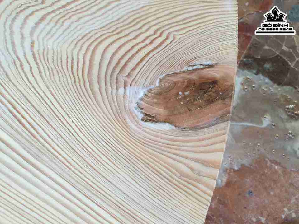 Mat-Ban-Tron-Go-Du-Sam-Nguyen-Khoi