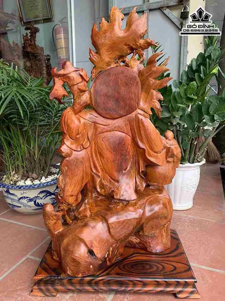 Tuong-Phat-Di-Lac-Vac-Canh-Dao-Go-Huong