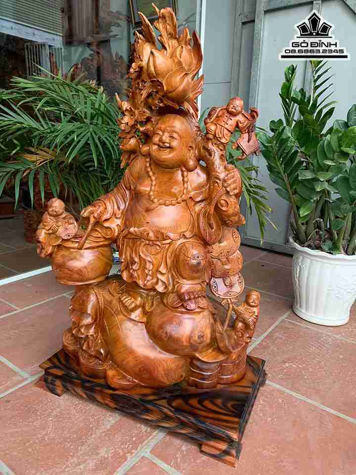 Tuong-Phat-Di-Lac-Vac-Canh-Dao-Go-Huong